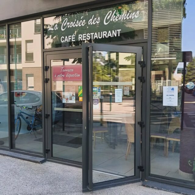 Ré ouverture ce lundi 17 août ! ☀️
La terrasse ensoleillée et la salle climatisée sont toutes à vous.
#gennevilliers #été #restaurants